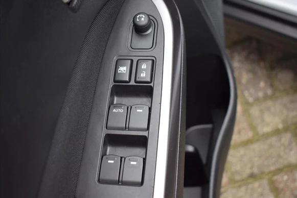 Suzuki Vitara - Afbeelding 17 van 28