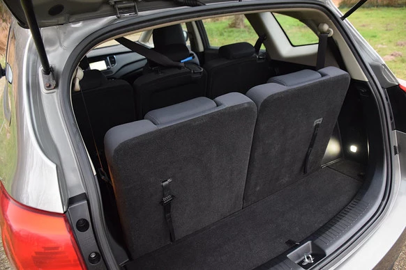 Kia Carens - Afbeelding 20 van 23