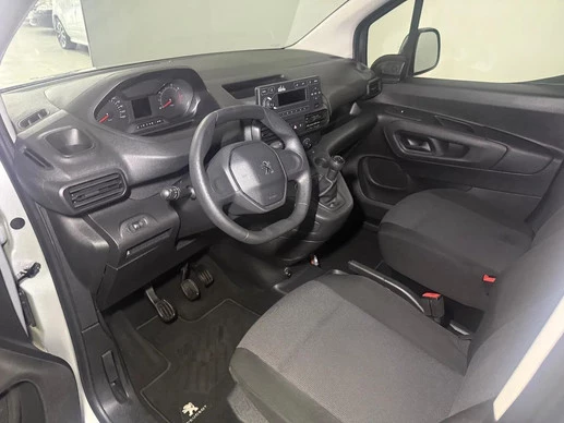 Peugeot Partner - Afbeelding 2 van 24