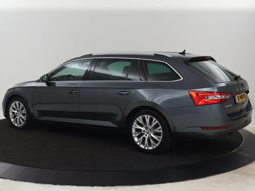 Škoda Superb - Afbeelding 2 van 30