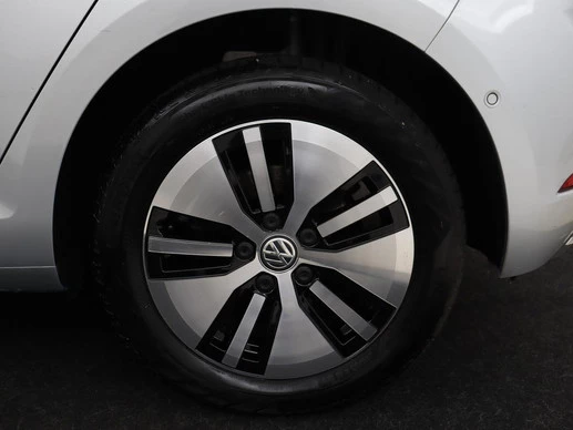 Volkswagen e-Golf - Afbeelding 28 van 30