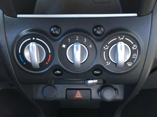 Suzuki Alto - Afbeelding 17 van 20