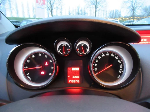 Opel Meriva - Afbeelding 25 van 30