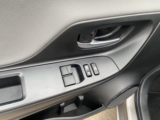 Toyota Yaris - Afbeelding 18 van 30