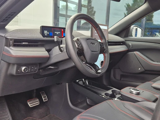 Ford Mustang Mach-E - Afbeelding 17 van 30