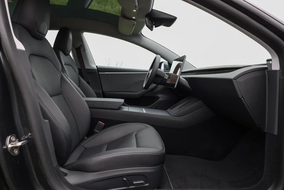 Tesla Model 3 - Afbeelding 14 van 30