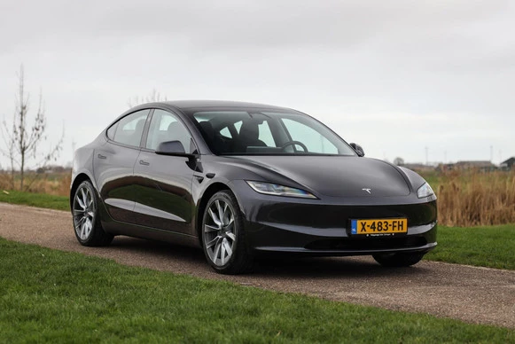 Tesla Model 3 - Afbeelding 29 van 30