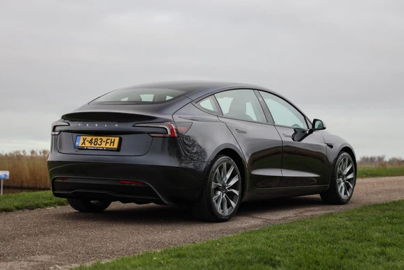 Tesla Model 3 - Afbeelding 30 van 30