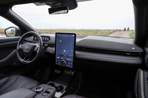 Ford Mustang Mach-E - Afbeelding 8 van 30