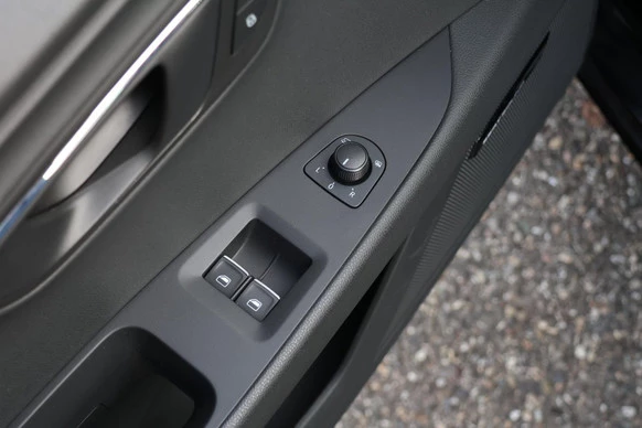 SEAT Leon - Afbeelding 18 van 21