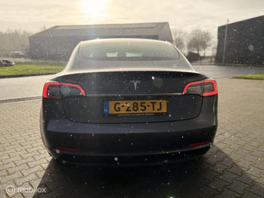 Tesla Model 3 - Afbeelding 4 van 19