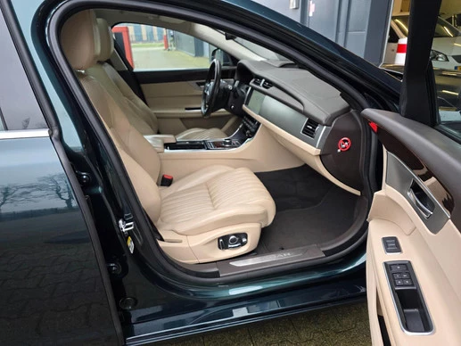 Jaguar XF - Afbeelding 26 van 30