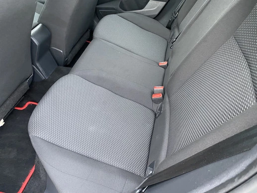 Volkswagen Polo - Afbeelding 24 van 28