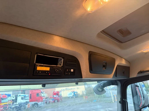 Mercedes-Benz Actros - Afbeelding 18 van 20