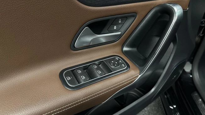 Mercedes-Benz A-Klasse - Afbeelding 25 van 30