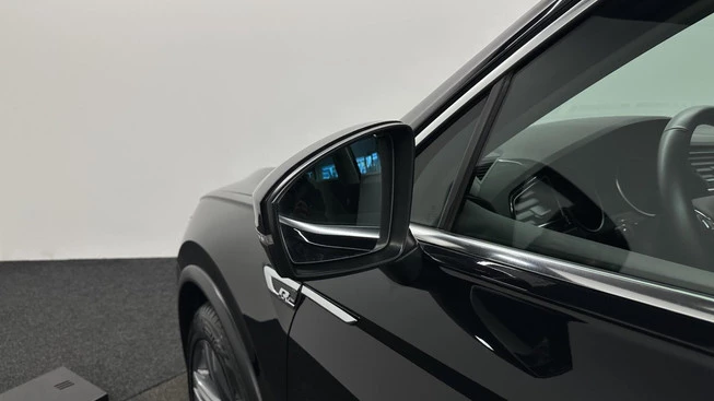 Volkswagen Tiguan - Afbeelding 24 van 30