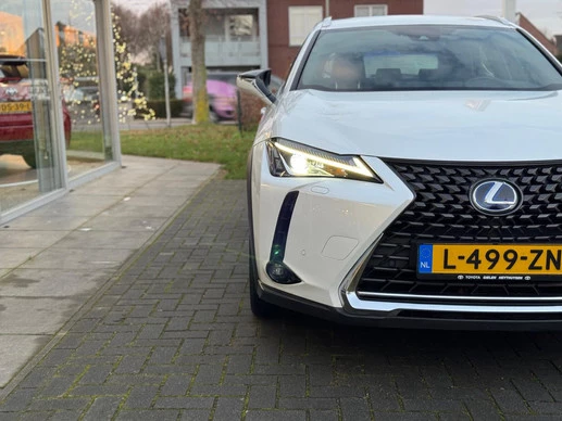 Lexus UX - Afbeelding 7 van 30