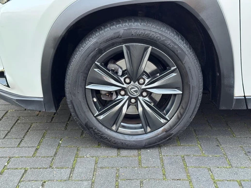 Lexus UX - Afbeelding 10 van 30