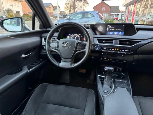 Lexus UX - Afbeelding 13 van 30