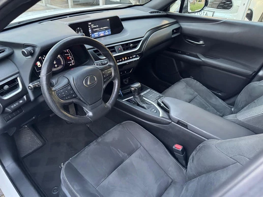 Lexus UX - Afbeelding 14 van 30