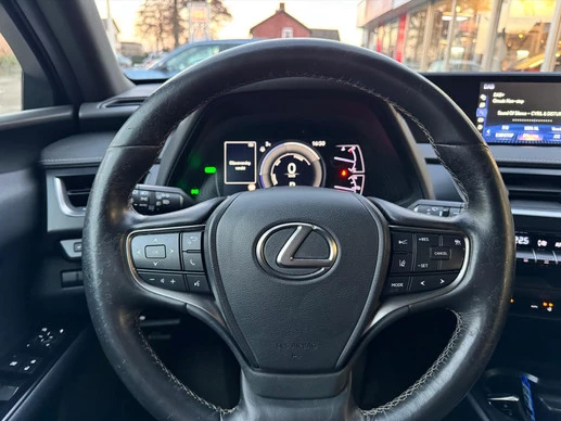 Lexus UX - Afbeelding 16 van 30