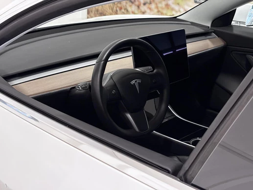 Tesla Model 3 - Afbeelding 3 van 25