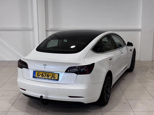 Tesla Model 3 - Afbeelding 7 van 25