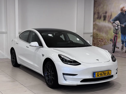 Tesla Model 3 - Afbeelding 17 van 25