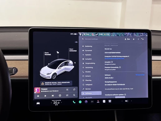Tesla Model 3 - Afbeelding 22 van 25