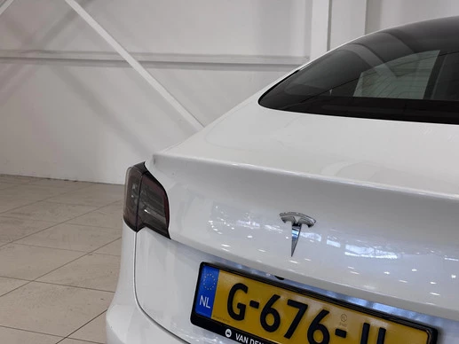 Tesla Model 3 - Afbeelding 25 van 25