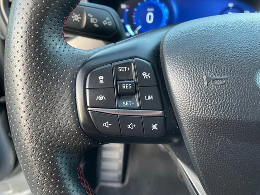 Ford Kuga - Afbeelding 12 van 30