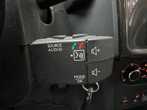 Dacia Logan - Afbeelding 21 van 23