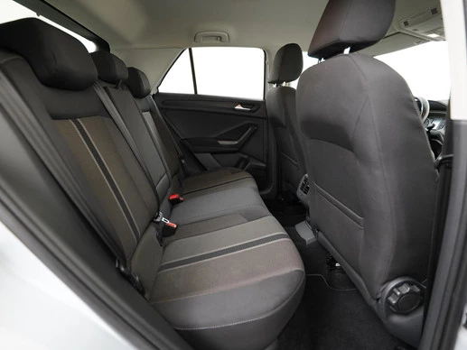 Volkswagen T-Roc - Afbeelding 25 van 30