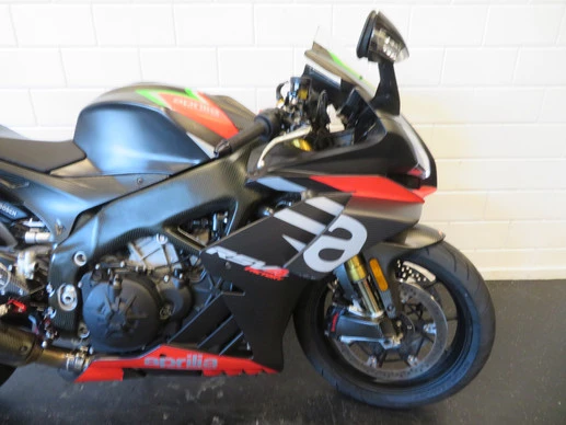 Aprilia RSV4 - Afbeelding 9 van 13