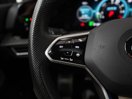 Volkswagen Golf - Afbeelding 8 van 30