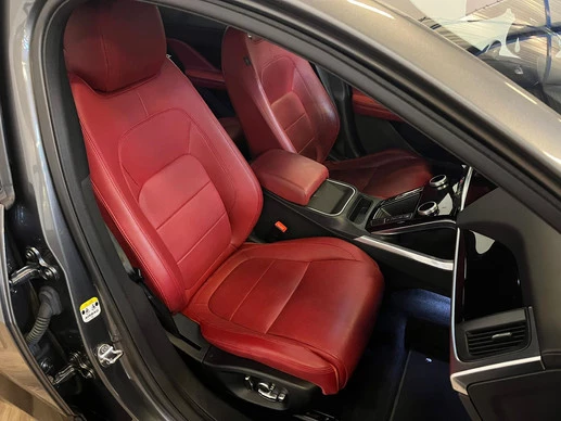 Jaguar I-PACE - Afbeelding 16 van 30