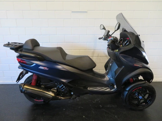 Piaggio MP3 - Afbeelding 1 van 13