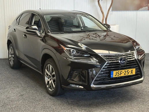 Lexus NX - Afbeelding 2 van 30