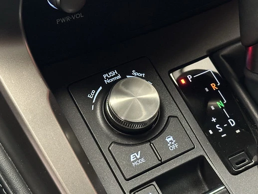 Lexus NX - Afbeelding 14 van 30