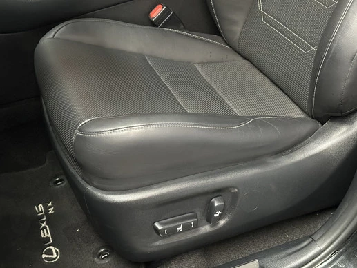 Lexus NX - Afbeelding 16 van 30