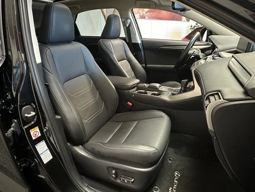 Lexus NX - Afbeelding 17 van 30