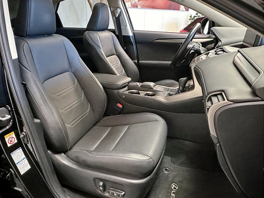 Lexus NX - Afbeelding 17 van 30