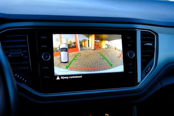 Volkswagen T-Roc - Afbeelding 15 van 30