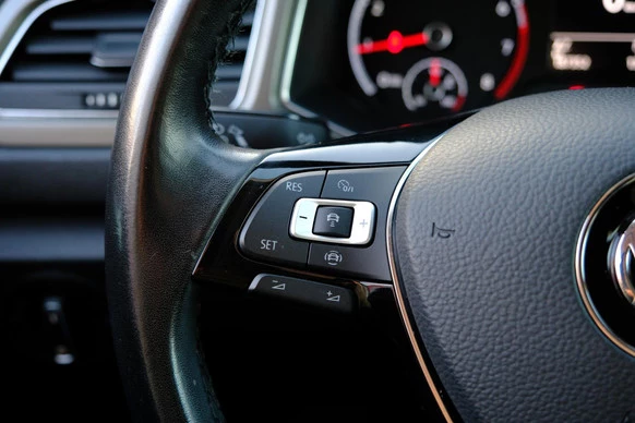 Volkswagen T-Roc - Afbeelding 26 van 30