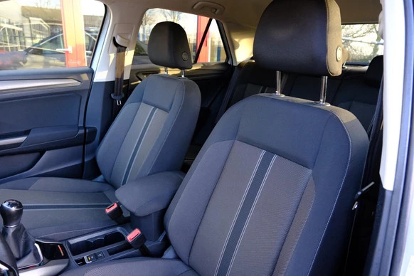 Volkswagen T-Roc - Afbeelding 29 van 30