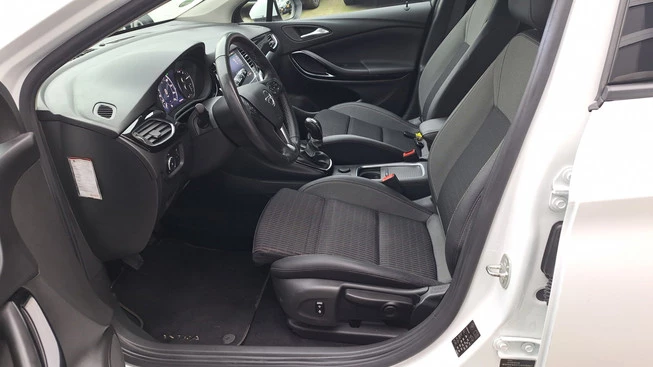 Opel Astra - Afbeelding 13 van 28