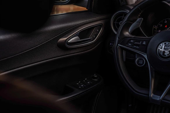 Alfa Romeo Giulia - Afbeelding 24 van 30