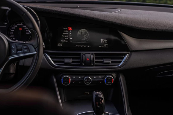 Alfa Romeo Giulia - Afbeelding 25 van 30