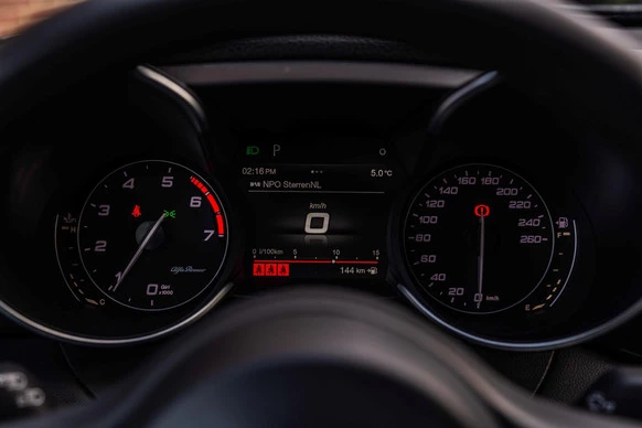 Alfa Romeo Giulia - Afbeelding 21 van 30