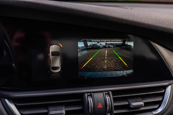 Alfa Romeo Giulia - Afbeelding 25 van 30